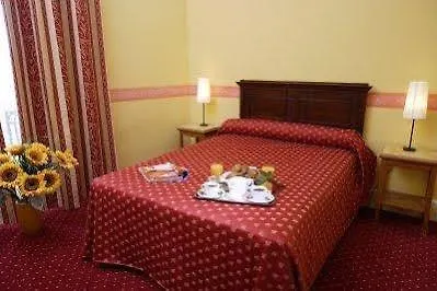 Du Soleil Le Terminus מלון 4*