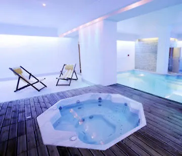 Hotell Du Soleil Le Terminus 4*