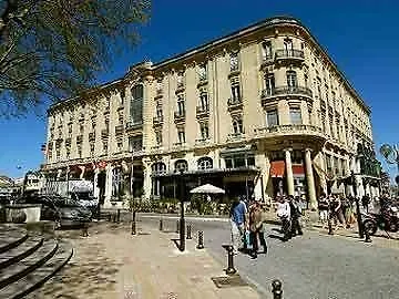 Du Soleil Le Terminus Hotel